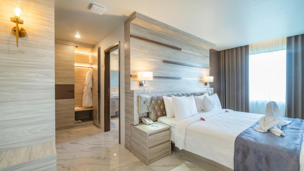 City Of Aventus Hotel - Denpasar Екстер'єр фото
