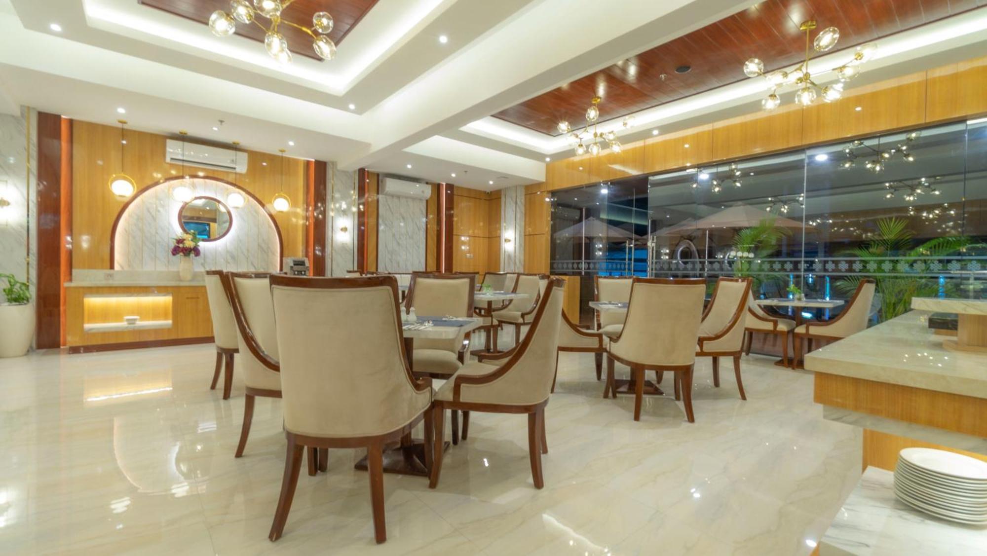 City Of Aventus Hotel - Denpasar Екстер'єр фото