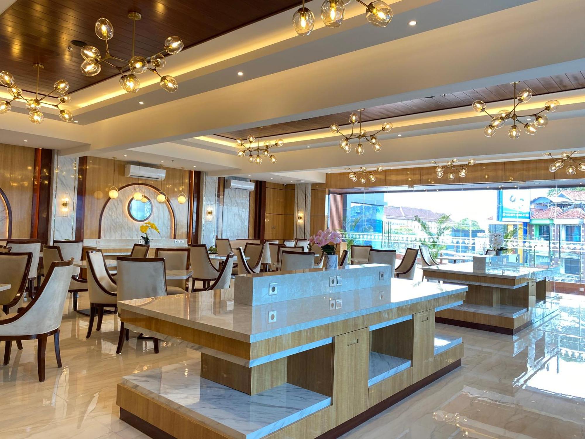 City Of Aventus Hotel - Denpasar Екстер'єр фото