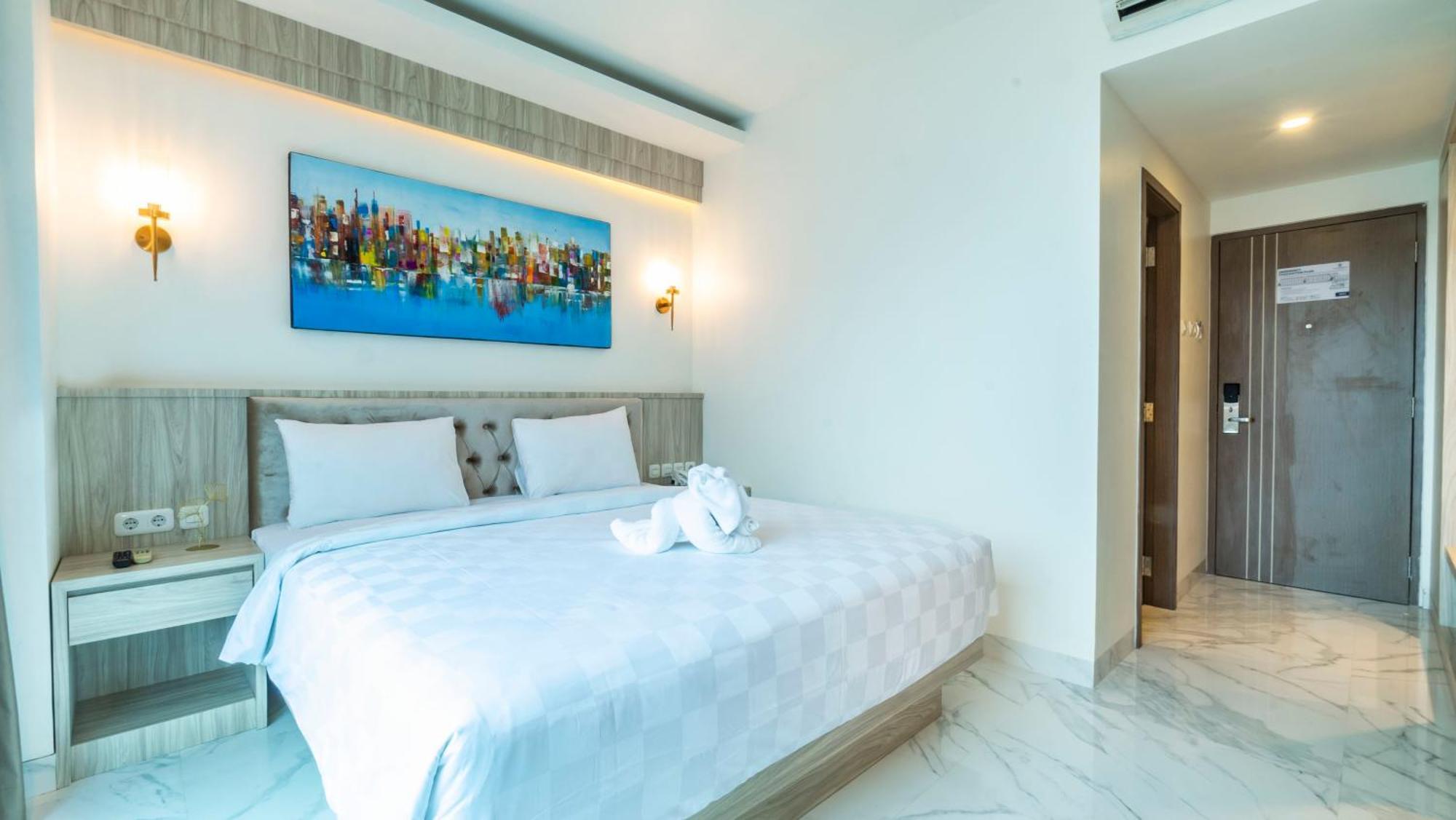 City Of Aventus Hotel - Denpasar Номер фото