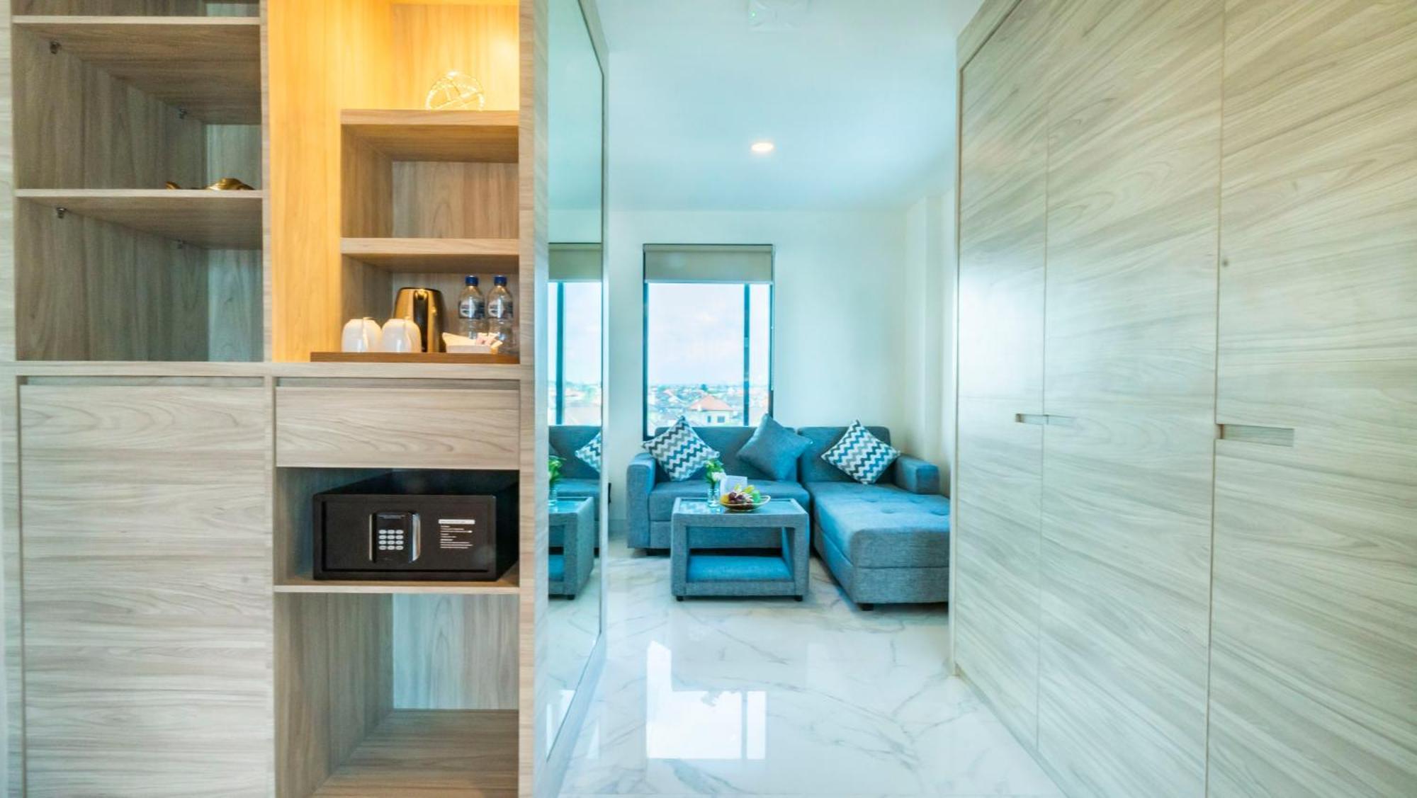 City Of Aventus Hotel - Denpasar Екстер'єр фото